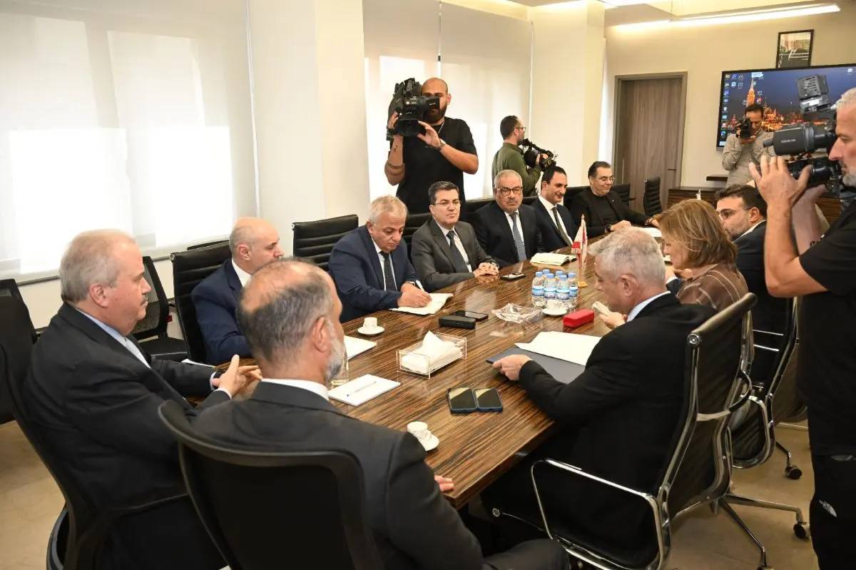 لبنان يتحرك لتأهيل المعابر الحدودية: خطة لضبط التهريب وتسهيل العبور مع سوريا